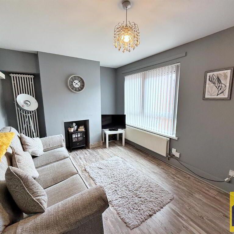 13 Glenwherry Place, Belfast, BT6 8DJ - Photo 1