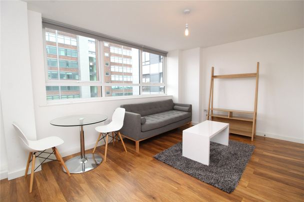 1 bedroom Flat To Rent - Photo 1