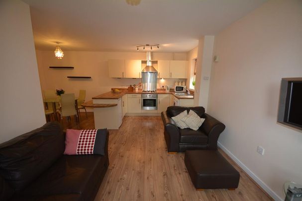 2 bedroom apartment to rent - Photo 1