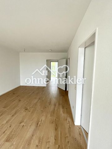 Helle 2,5-Zimmer-Wohnung mit Loggia in Dölbau bei Halle - Photo 3