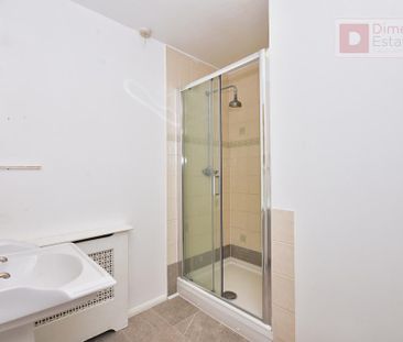 1 bedroom in a house share to rent - Photo 6