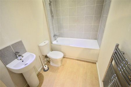 1 bedroom flat to rent - Photo 3