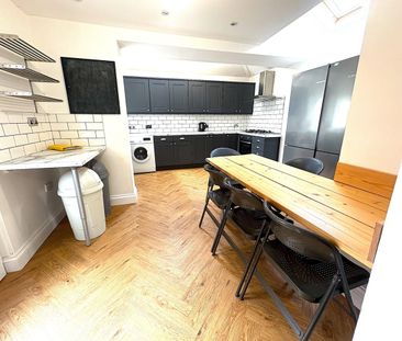 7 Bed Terraced House, Kenmare Road, L15 - Photo 1