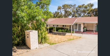 Well-Located 3x1 Villa with Private Yard - Photo 4