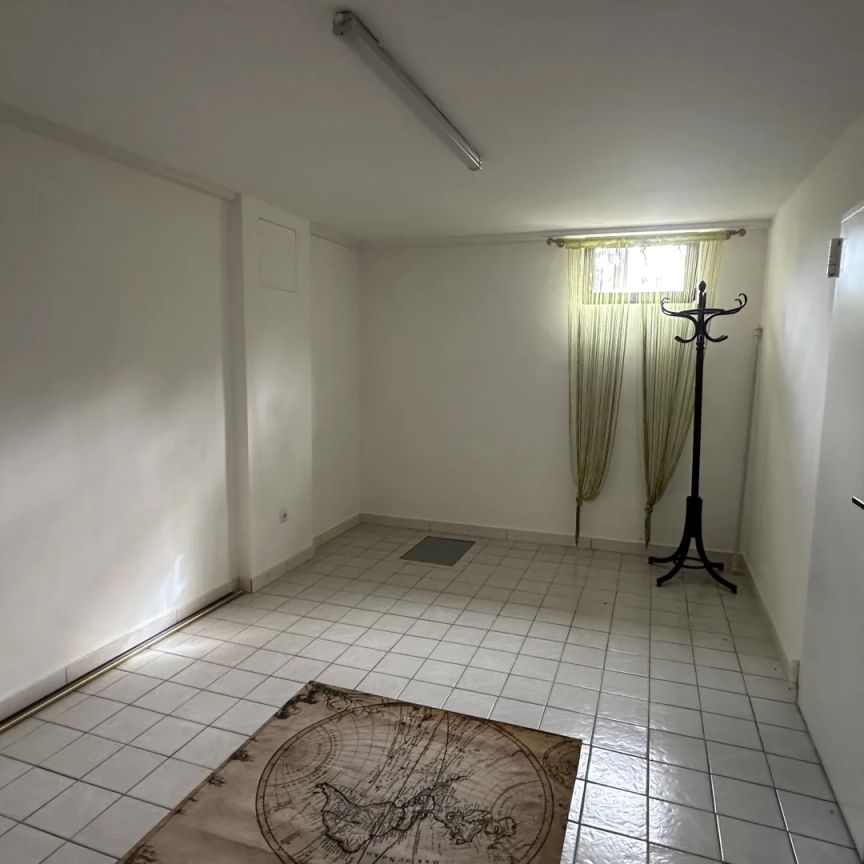 Reihenhaus-Oase mit viel Platz in idyllischer Lage - Foto 1