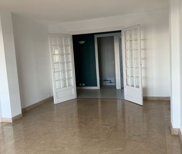 T3 avec une seule chambre 29 rempart st pierre - Photo 5