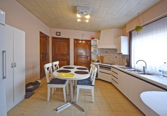 RUIME WONING MET 3 SLAAPKAMERS EN TUIN - Photo 1