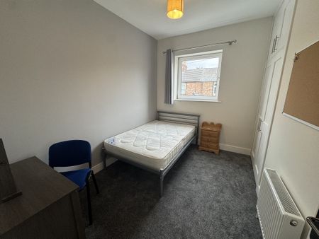 Rosebery Street, Leeman Road - P5007 - Photo 3