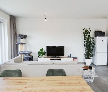 Appartement te huur in Izegem voor € 750 met 2 slaapkamers - Foto 2