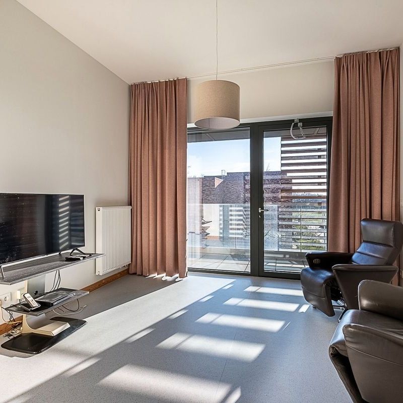 Serviceflat / Assistentiewoning te huur in Antwerpen voor € 1.446 met 1 slaapkamer - Photo 1