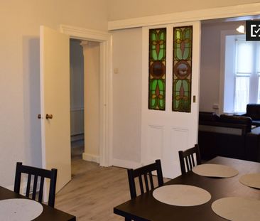 Bed in Room to rent in 8-bedroom house in Drumcondra, Dublin - Photo 4