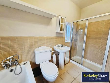 2 bedroom terraced house to rent - Photo 4