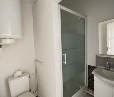 Location Appartement 2 pièces 45m² CHATEAUROUX 36000 - Photo 4