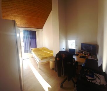 2.5 Zimmer, 72 m², 3. Stock - Photo 5