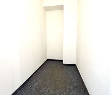 Charmante 3-Zimmer-Wohnung mit Balkon in zentraler Lage – 94.71m² W... - Photo 3