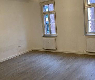 Familienglück: großzügige 4-Zimmer-Wohnung - Photo 3