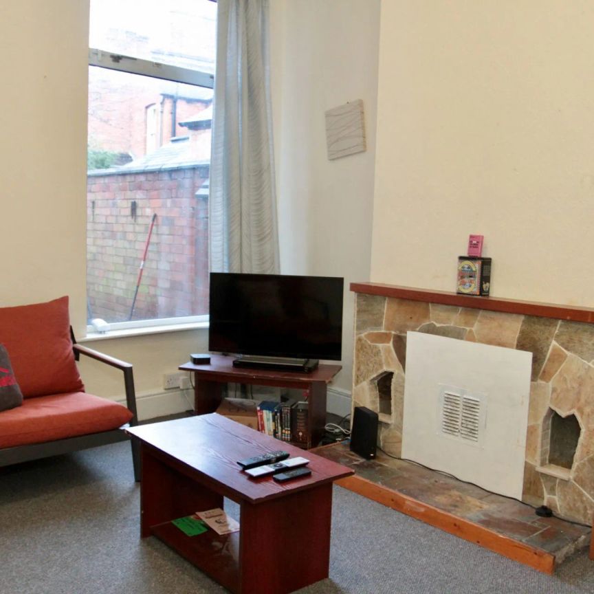 Clarendon Park Road (4 bed) - Photo 1