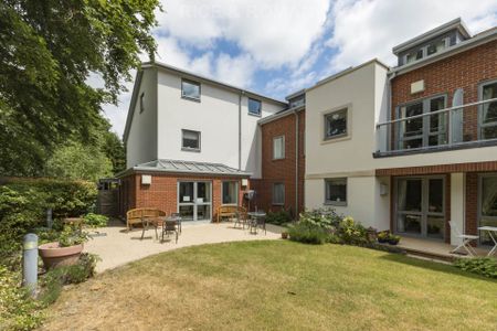 1 Bedroom Apartment, Dial Stone Court – Weybridge - Photo 4