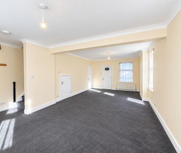 4 bedroom house to rent - Photo 1