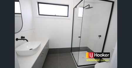 BRAND NEW TOWNHOUSE - Photo 3