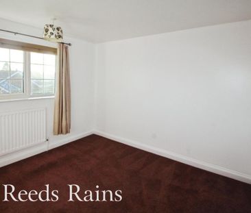 2 bedroom end of terrace house to rent - Photo 5