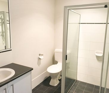 Comfortable Living with Plenty of Space - Photo 6
