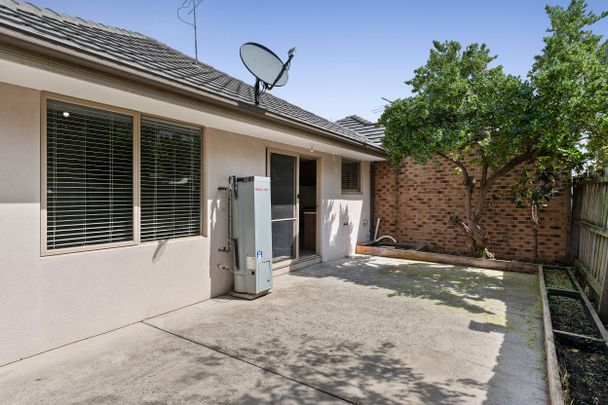 4/10 Kelsby Street, Reservoir VIC 3073 - Villa For Rent | Domain - Photo 1
