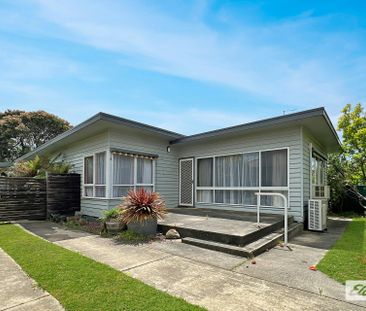 THREE BEDROOM - CLOSE TO ARARAT WEST - Photo 2