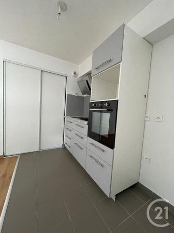 Location Appartement 1 pièce 34m² LA NEUVILLETTE 51100 - Photo 5