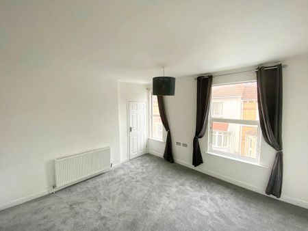 4 bedroom terraced house to rent - Photo 5