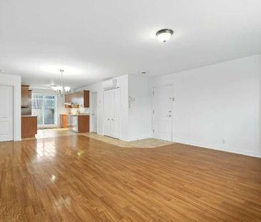 TRÈS GRAND APPARTEMENT 5 1/2 DE +- 1365 PI.CA AVEC THERMOPOMPE À LO... - Photo 3