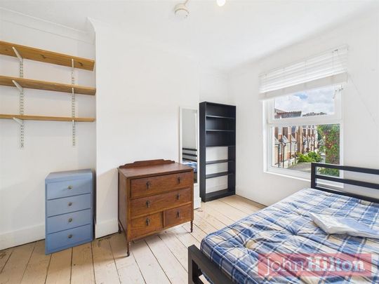 4 bedroom terraced house to rent - Photo 1