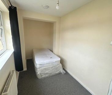 6 bedroom house of multiple occupation to rent - Photo 2