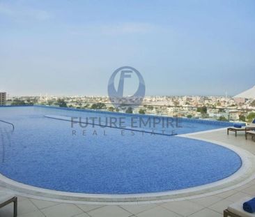 Elegant 3 BR Penthouse in Park Place Tower - Photo 3