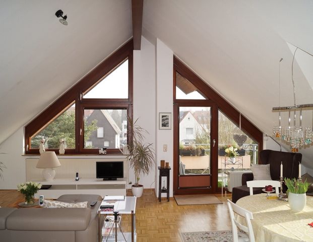 Attraktive Dachterrassenwohnung in bester Lage von Refrath !!! - Photo 1