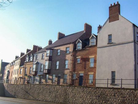 2 bedroom flat to rent - Photo 2