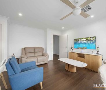 Bright, Comfortable & Low-Maintenance Living - Photo 3