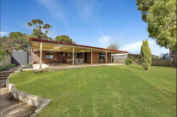 Stylish family home set close to the beach - Photo 1