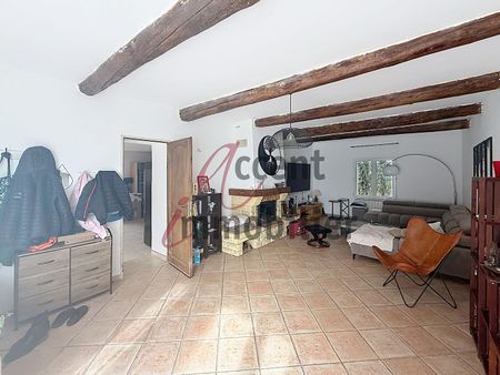 Maison de 210 m² avec jardin de 5000 m² en campagne de Courthézon, - Photo 3