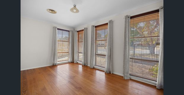 Walk to CBD from this centrally located home - Photo 1