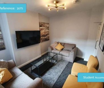 1 bedroom in a house share to rent - Photo 1