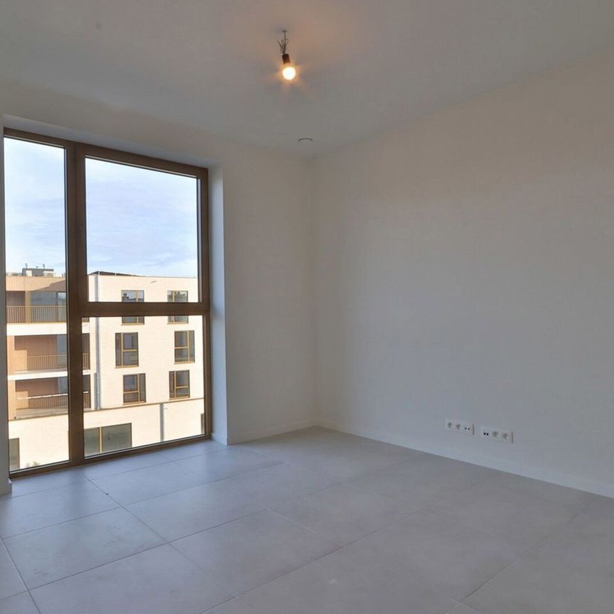 2 slpk BEN-appartement met terras en autostplts in Beveren! - Photo 1