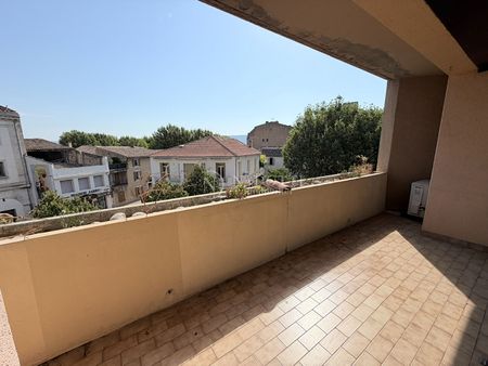 Location Appartement 3 pièces 83m² - Photo 5