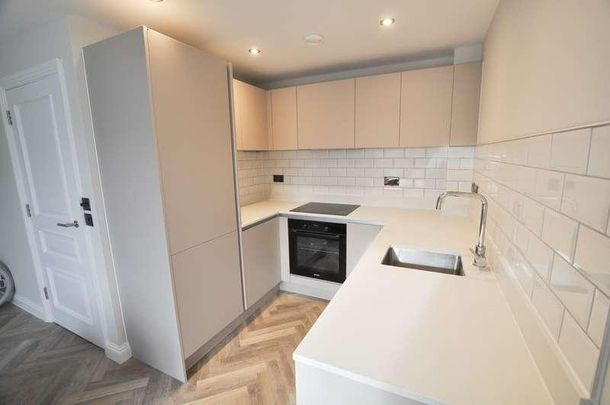 Crown Mead, Wimborne, BH21 - Photo 1