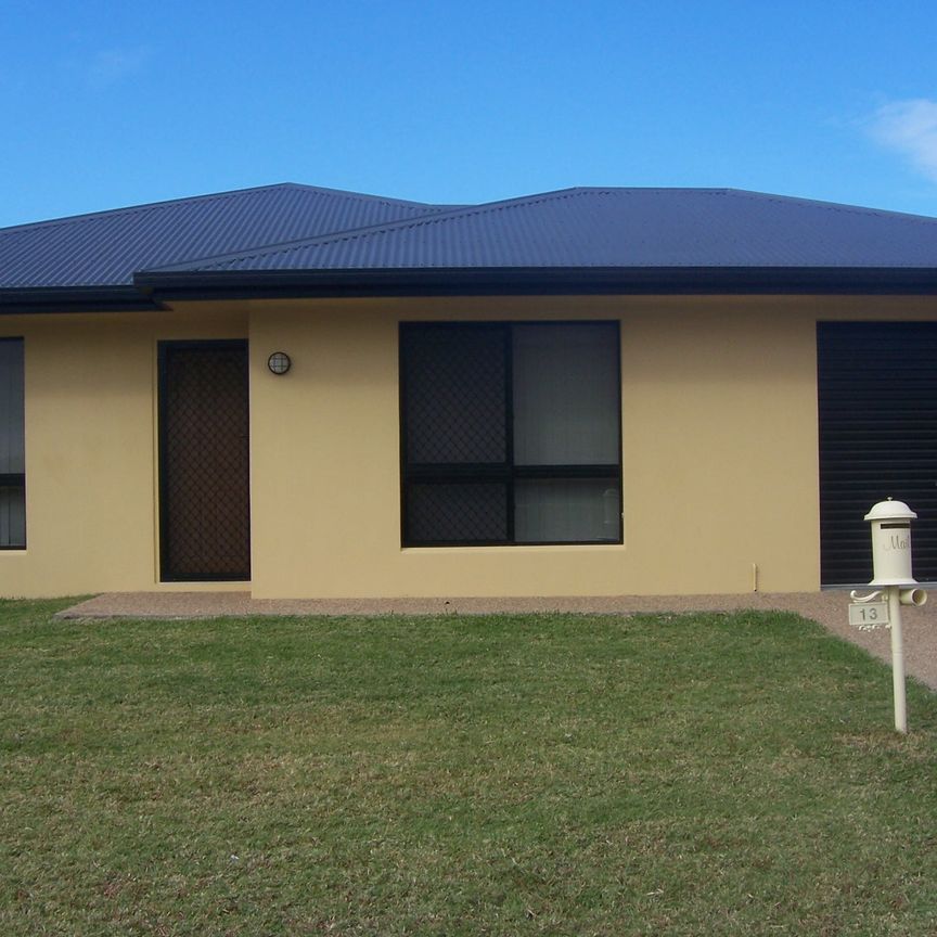 3 BEDROOM FAMILY HOME IN KIRWAN - Photo 1