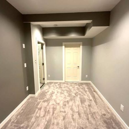 Beautiful 1-bedroom, 1 bathroom basement for Rent (QK21) - Photo 1