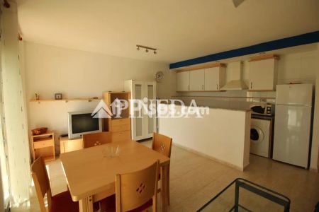 Apartamento en alquiler en Carrer del Riu Turia - Photo 2