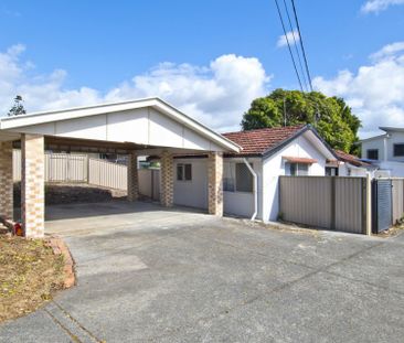 PRIME LOCATION - CLOSE TO BROADWATER - Photo 2