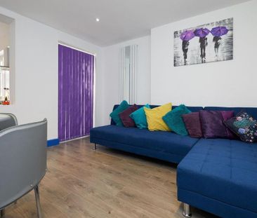 5 bedroom terraced house to rent - Photo 1