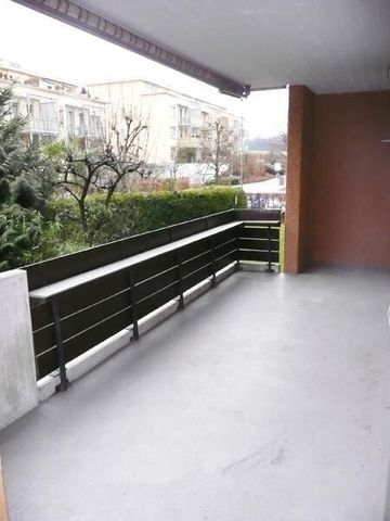 Charmante Maisonette-Wohnung mit 2 Balkonen an begrünter Lage - Foto 4